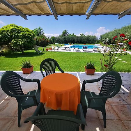 Casa Ghirlanda Con Piscina E Campo Da Tennis Lazise Exterior photo