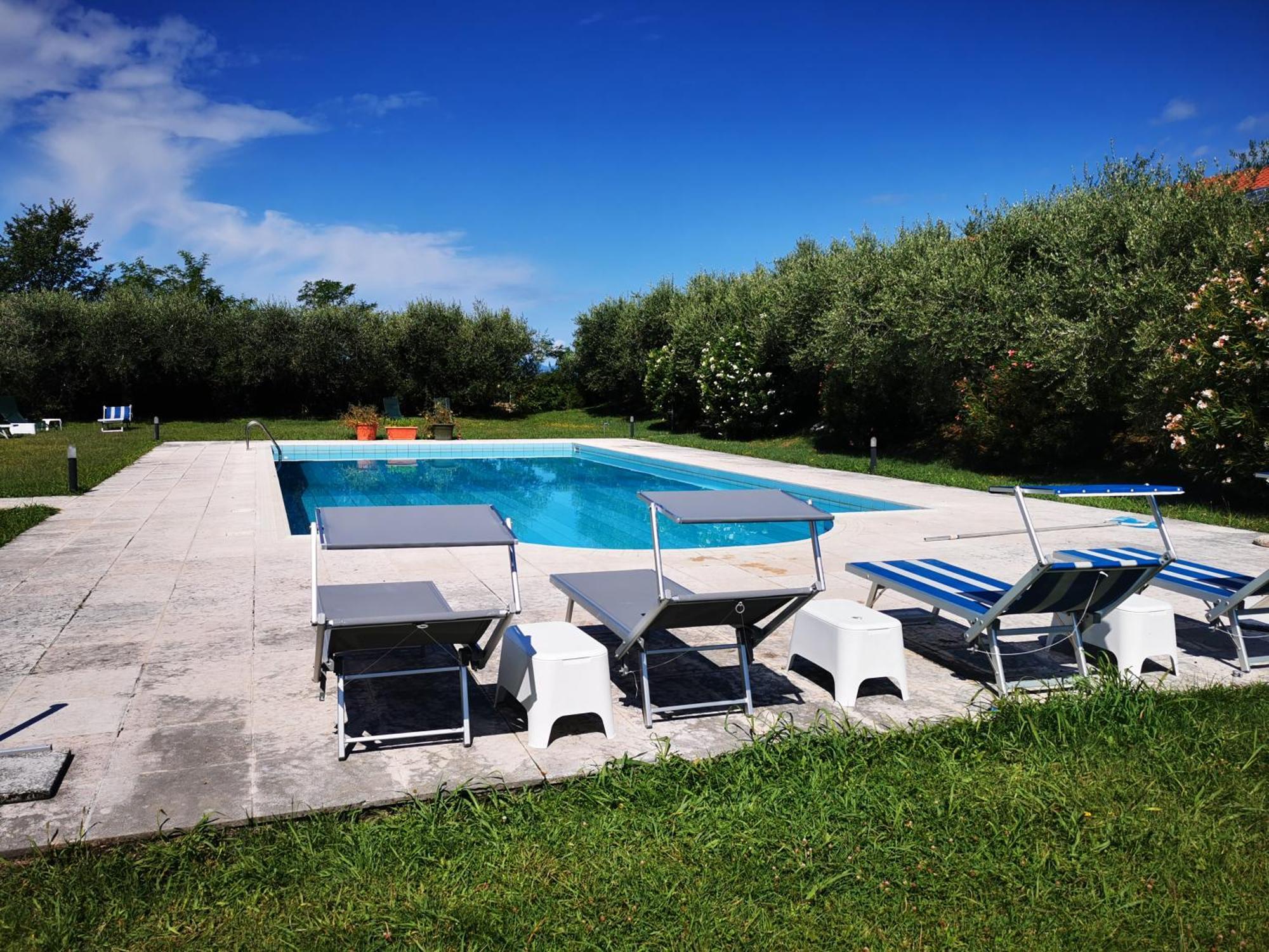 Casa Ghirlanda Con Piscina E Campo Da Tennis Lazise Exterior photo